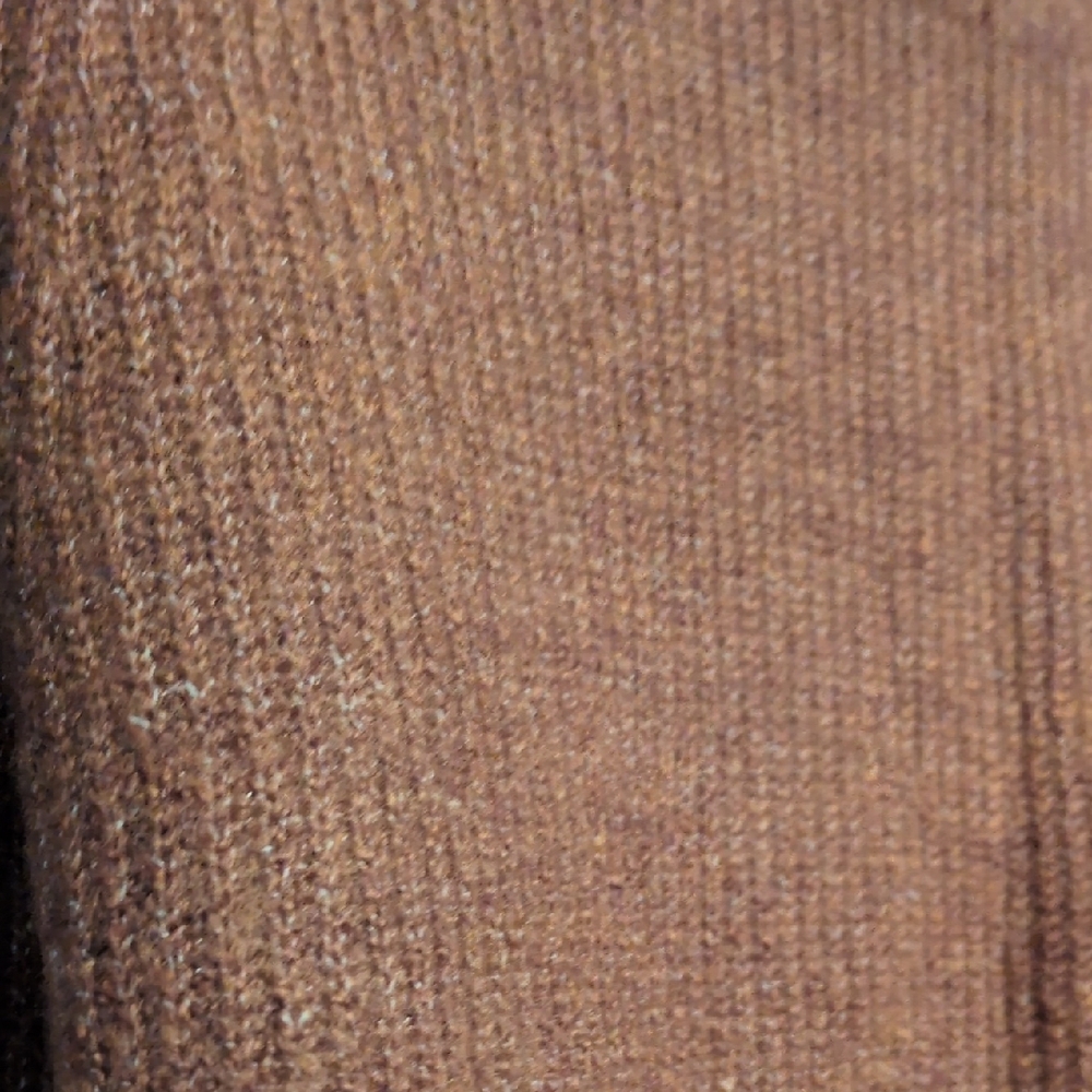 Old Navy Women's Marled Brick/Rust Crew Neck Sweater - Picture 2 of 4